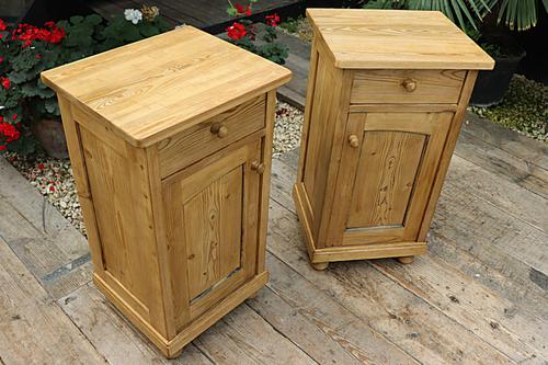 Fabulous! Pair of Old Stripped Pine Bedside Cabinets / Cupboards - We Deliver! (1 of 9)