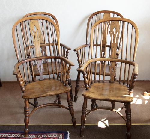4 Matched High Back Windsor Chairs in Ash (1 of 4) 4 Matched High Back Windsor Chairs in Ash (1 of 4)
