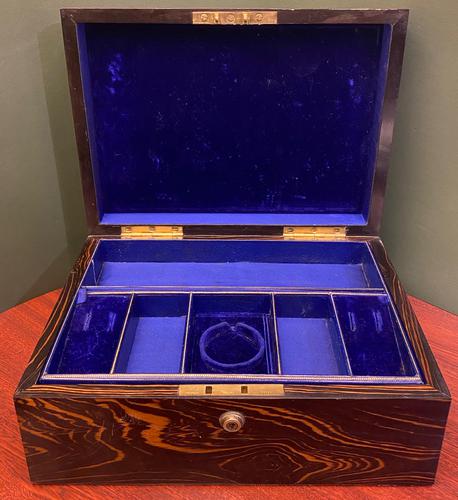 Good Quality Fully-fitted Coromandel-wood Jewellery Box (1 of 6) Good Quality Fully-fitted Coromandel-wood Jewellery Box (1 of 6)