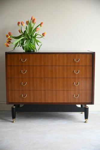 E Gomme Chest of Drawers (1 of 9)