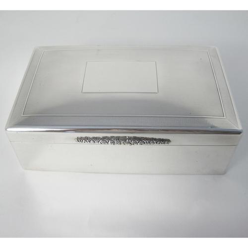 Handsome Large Rectangular Table Silver Cigar or Trinket Box (1 of 8) Handsome Large Rectangular Table Silver Cigar or Trinket Box (1 of 8)