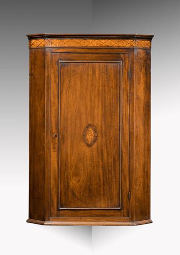 George III Period Mahogany Corner Cupboard (1 of 4)