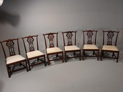 Well Carved Set of 6 George III Chippendale Period Mahogany Chairs (1 of 5) Well Carved Set of 6 George III Chippendale Period Mahogany Chairs (1 of 5)