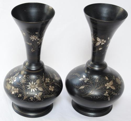 Vintage Pair of Anglo-Indian Bidriware Metal Vases with Silver Inlay (1 of 14) Vintage Pair of Anglo-Indian Bidriware Metal Vases with Silver Inlay (1 of 14)