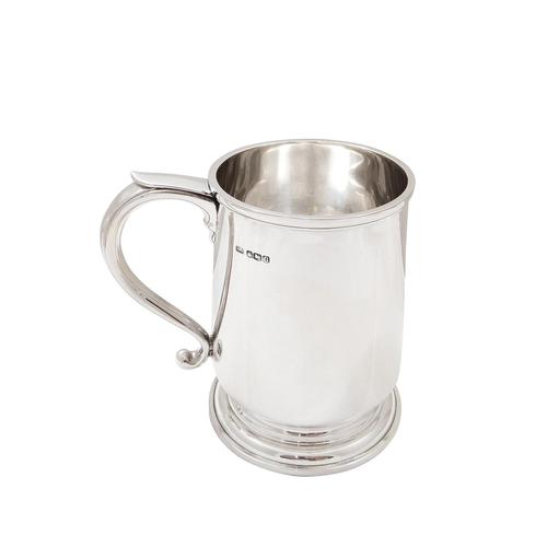 Sterling Silver Pint Mug / Tankard 1944 (1 of 8)