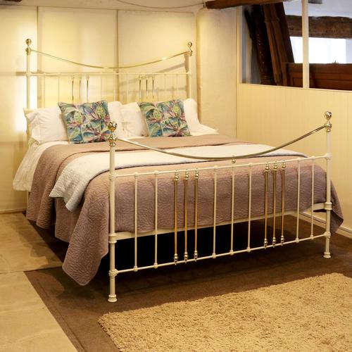 Wide Cast Iron & Brass Antique Bed in Cream (1 of 7) Wide Cast Iron & Brass Antique Bed in Cream (1 of 7)