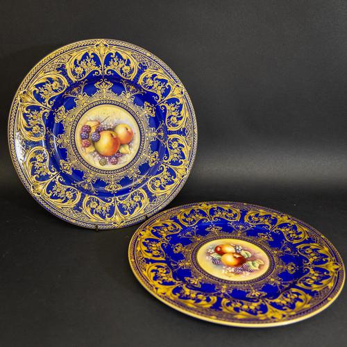 Two Royal Worcester Cabinet Plates (1 of 23)