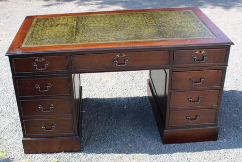 1960s Large Mahogany Pedestal Desk with Green Leather (1 of 6) 1960s Large Mahogany Pedestal Desk with Green Leather (1 of 6)
