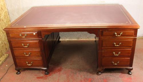 1920s Mahogany Partners Pedestal Desk with Red Top (1 of 4)