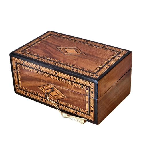 Fine Victorian Walnut & Inlaid Jewellery Box (1 of 8)