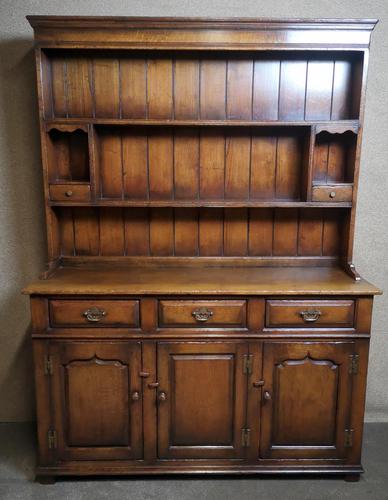 Titchmarsh & Goodwin Oak Dresser & Rack (1 of 15) Titchmarsh & Goodwin Oak Dresser & Rack (1 of 15)