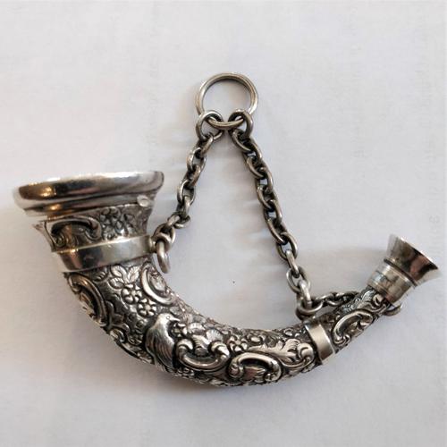 Sampson Mordan Silver Vinaigrette & Scent Bottle (1 of 7) Sampson Mordan Silver Vinaigrette & Scent Bottle (1 of 7)