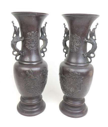 Pair of Early 20th Century Japanese Bronzed Vases, Meiji Style (1 of 5) Pair of Early 20th Century Japanese Bronzed Vases, Meiji Style (1 of 5)