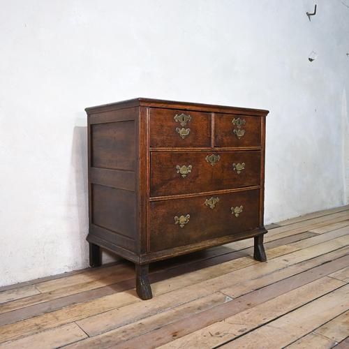 Late 17th Century William & Mary Oak Child's Small Chest of Drawers (1 of 17)