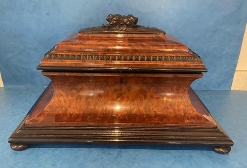 Victorian Burr Cedar & Ebony Shaped Tea Caddy (1 of 20)