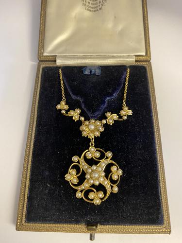 Antique Victorian 15ct Pearl Necklace (1 of 7) Antique Victorian 15ct Pearl Necklace (1 of 7)