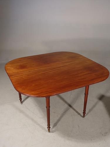 Good George III Period Mahogany Entertaining Table (1 of 6) Good George III Period Mahogany Entertaining Table (1 of 6)