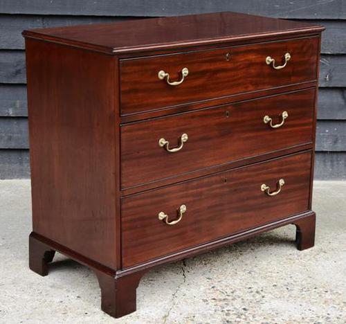 Excellent Quality George II Mahogany Chest of Drawers c.1750 (1 of 8) Excellent Quality George II Mahogany Chest of Drawers c.1750 (1 of 8)