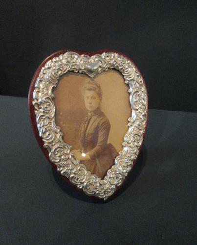 Antique Silver Heart Shaped Photo Frame (1 of 5)