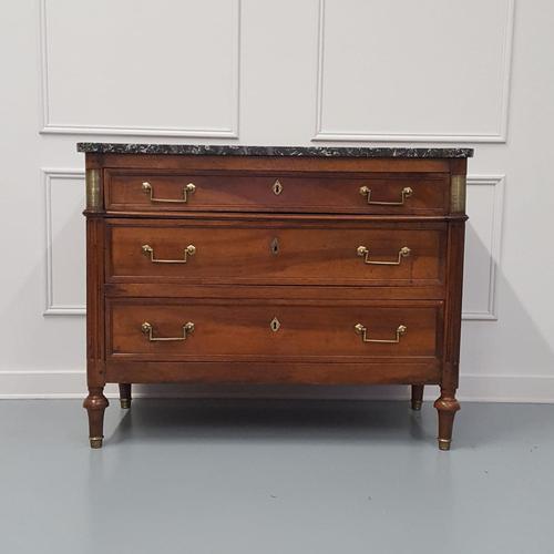 Early French Walnut Chest of Drawers c1790 (1 of 7) Early French Walnut Chest of Drawers c1790 (1 of 7)