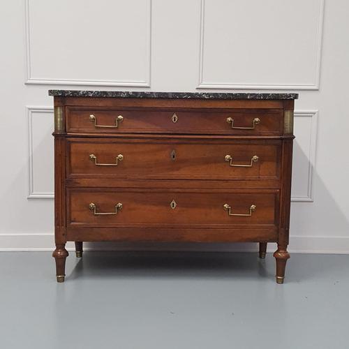 Early French Walnut Chest of Drawers c1790 (1 of 7)