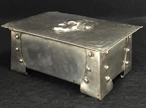 Arts & Crafts Silver Plated Casket Martin Chuzzlewit (1 of 7) Arts & Crafts Silver Plated Casket Martin Chuzzlewit (1 of 7)