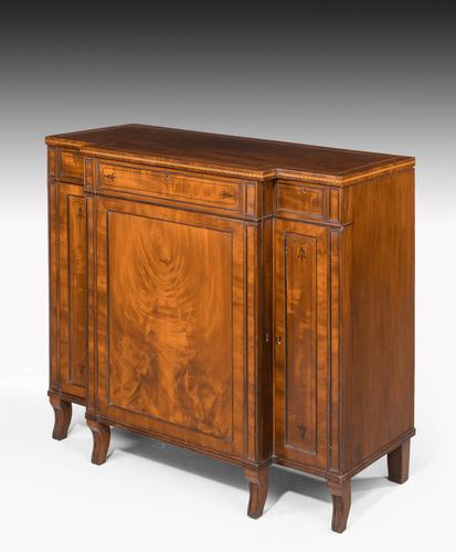 Regency Period Mahogany Breakfront Side Cabinet (1 of 6) Regency Period Mahogany Breakfront Side Cabinet (1 of 6)