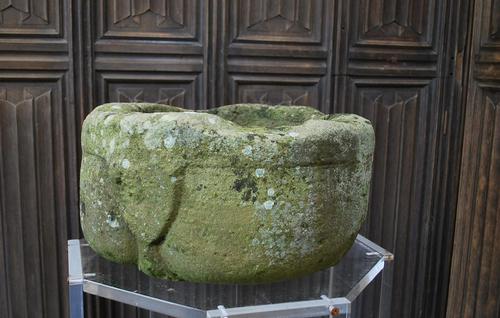 Rare Medieval Stone Font / Stoop (1 of 7) Rare Medieval Stone Font / Stoop (1 of 7)