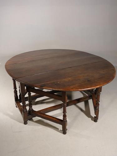 Good & Unusual Early 18th Century 8 Seater Gateleg Table (1 of 7) Good & Unusual Early 18th Century 8 Seater Gateleg Table (1 of 7)