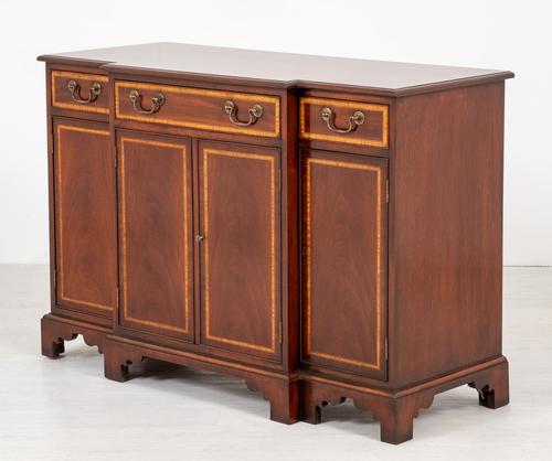 Mahogany Regency Style Breakfront Sideboard (1 of 7) Mahogany Regency Style Breakfront Sideboard (1 of 7)