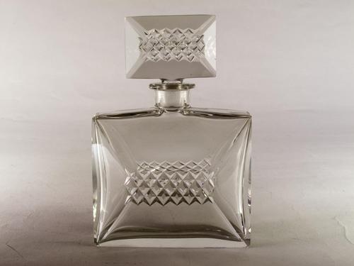 Art Deco Style Baccarat Perfume Bottle (1 of 4) Art Deco Style Baccarat Perfume Bottle (1 of 4)
