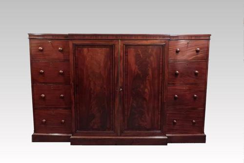 George III Figured Mahogany Linen Press (1 of 12)