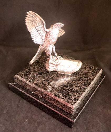 Silver Falcon on Glove by Alberty Joyeros (1 of 6) Silver Falcon on Glove by Alberty Joyeros (1 of 6)