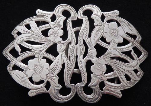 Arts and Crafts Style 1903 Hallmarked Solid Silver Nurses Belt Buckle Edwardian (1 of 8) Arts and Crafts Style 1903 Hallmarked Solid Silver Nurses Belt Buckle Edwardian (1 of 8)