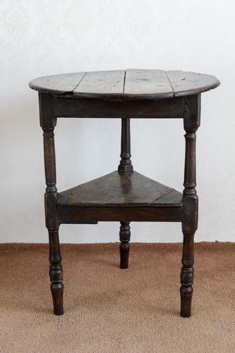 Late 17th or Early 18th Century Cricket Table in Unrestored Condition (1 of 7)