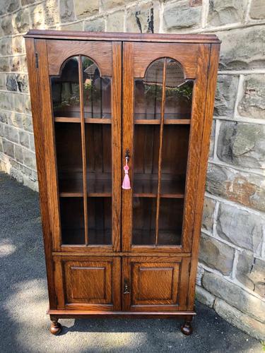 Antique Oak 2 Door Glazed Bookcase (1 of 8)