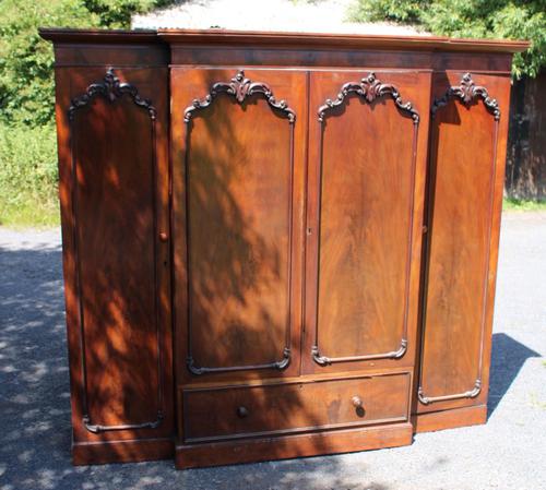 1900s Large 3 Door Mahogany Wardrobe with Slides (1 of 4)