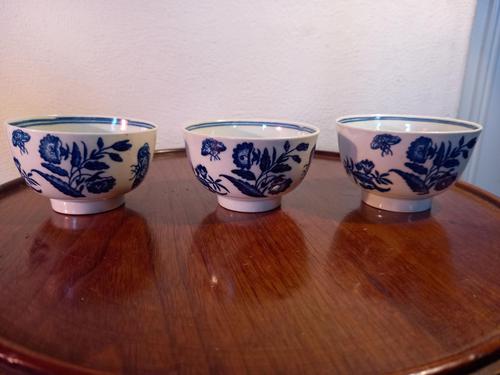 First Period Worcester Tea Bowls (1 of 7)