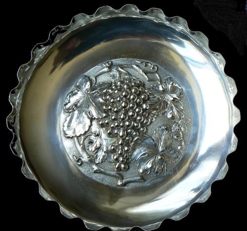 Walker & Hall Silver Plated-  Repousse Bowl (1 of 9)