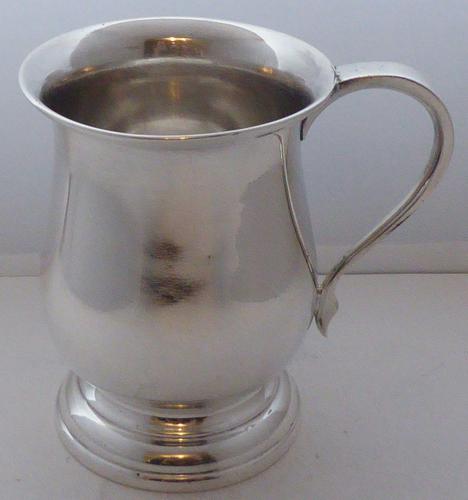 1937 Hallmarked Solid Silver 1/2 Pint Tankard Christening Mug Joseph Gloster (1 of 9) 1937 Hallmarked Solid Silver 1/2 Pint Tankard Christening Mug Joseph Gloster (1 of 9)