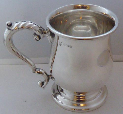 1937 Hallmarked Solid Silver 1/2 Half Pint Tankard Christening Mug (1 of 8)