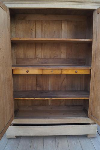 French Oak Cupboard (1 of 12) French Oak Cupboard (1 of 12)