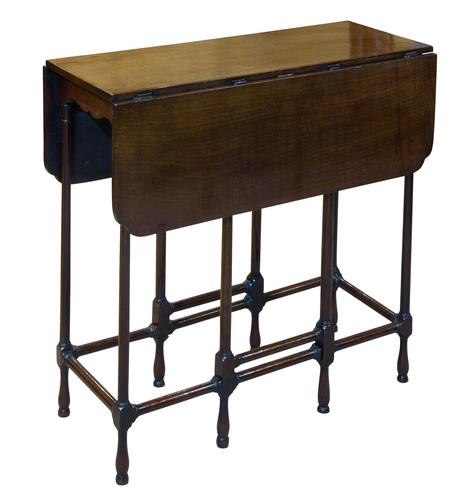 Very Fine George III Chippendale Period Drop-leaf Gateleg Table (1 of 6) Very Fine George III Chippendale Period Drop-leaf Gateleg Table (1 of 6)