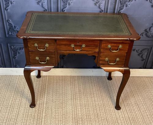 Edwardian Mahogany Knee Hole Desk (1 of 12)