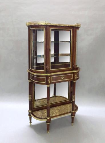 French 19th Century Mahogany Display Cabinet Attributed to Sormani (1 of 9) French 19th Century Mahogany Display Cabinet Attributed to Sormani (1 of 9)