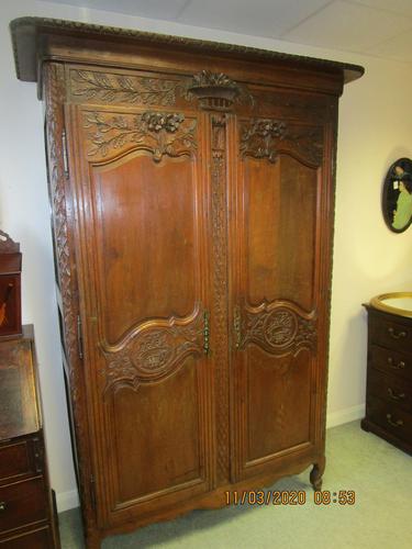 French 19th Century Oak Armoire (1 of 8)