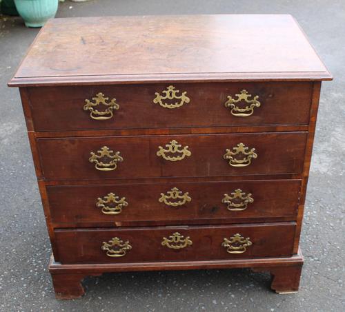 1830's Small Red Walnut Chest of Drawers with Oak Lined Drawers (1 of 4) 1830's Small Red Walnut Chest of Drawers with Oak Lined Drawers (1 of 4)