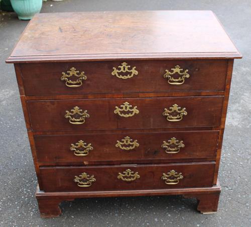 1830's Small Red Walnut Chest of Drawers with Oak Lined Drawers (1 of 4)