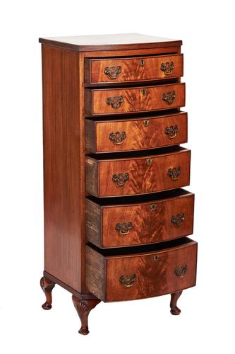 Queen Anne Style Mahogany 6 Drawer Bowfront Chest (1 of 4)