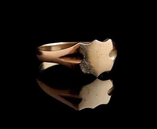 Antique Edwardian 18ct Gold Signet Ring (1 of 11) Antique Edwardian 18ct Gold Signet Ring (1 of 11)